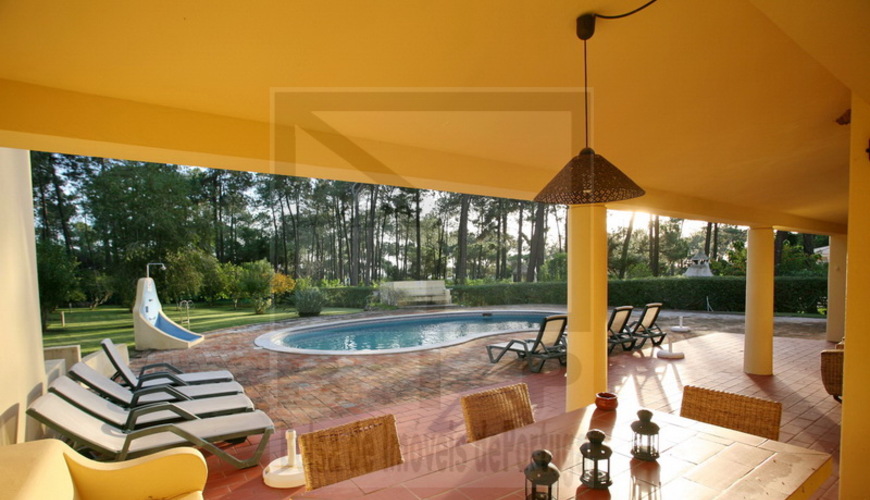 bungalow cottage property