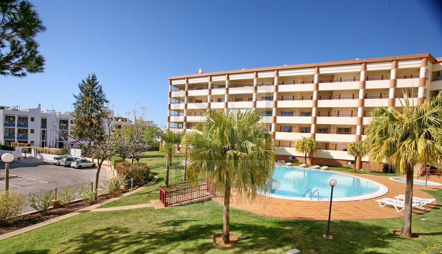 buy house Algarve Portugal