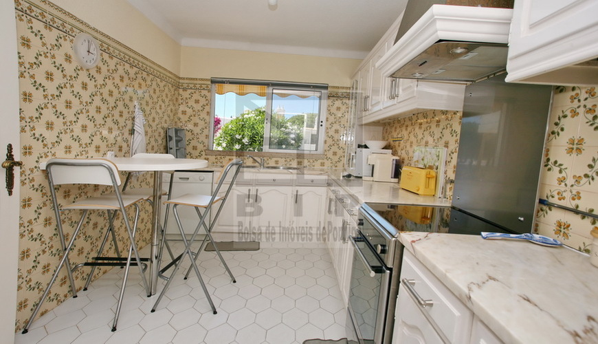 350.000 Vale do Garrao townhouse for sale