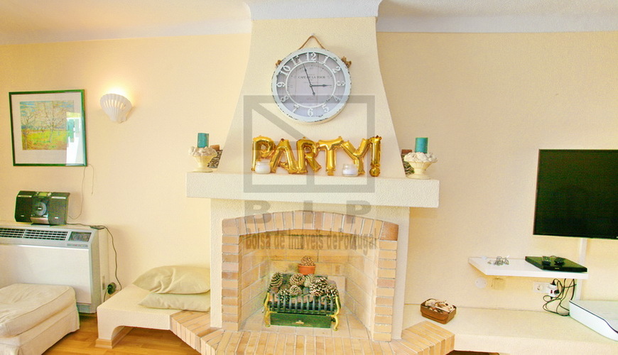 350.000 Vale do Garrao townhouse for sale