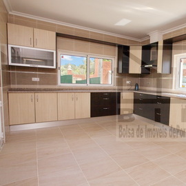 house in loule goldra 4 bedrooms