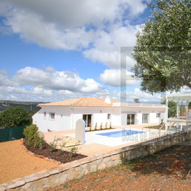 house in loule goldra 4 bedrooms