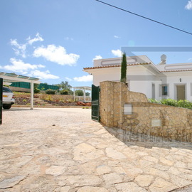 house in loule goldra 4 bedrooms