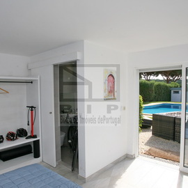 V3 Vila Vilamoura with pool