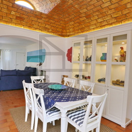 V2 Vilamoura House with garden